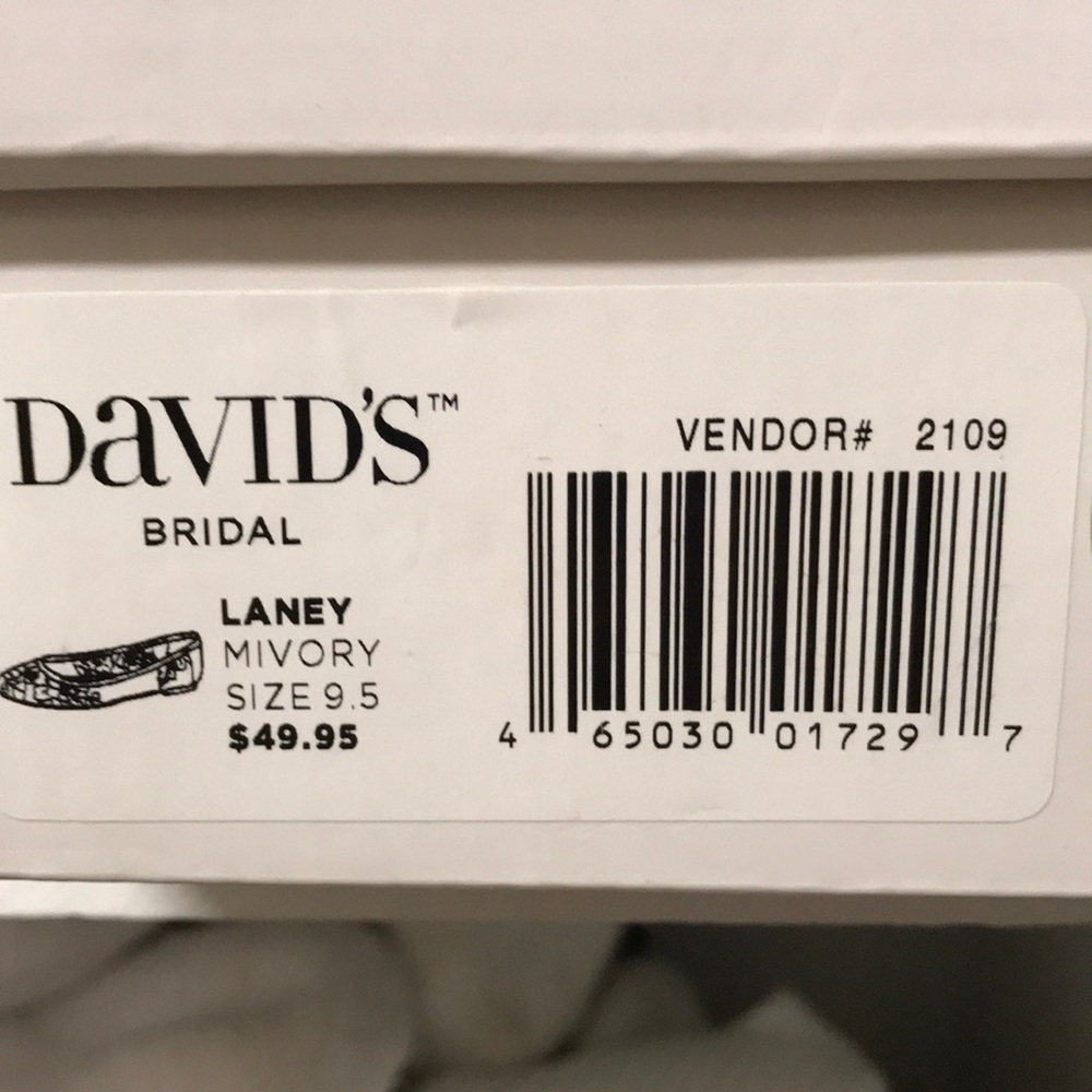 Laney Ivory size 9.5